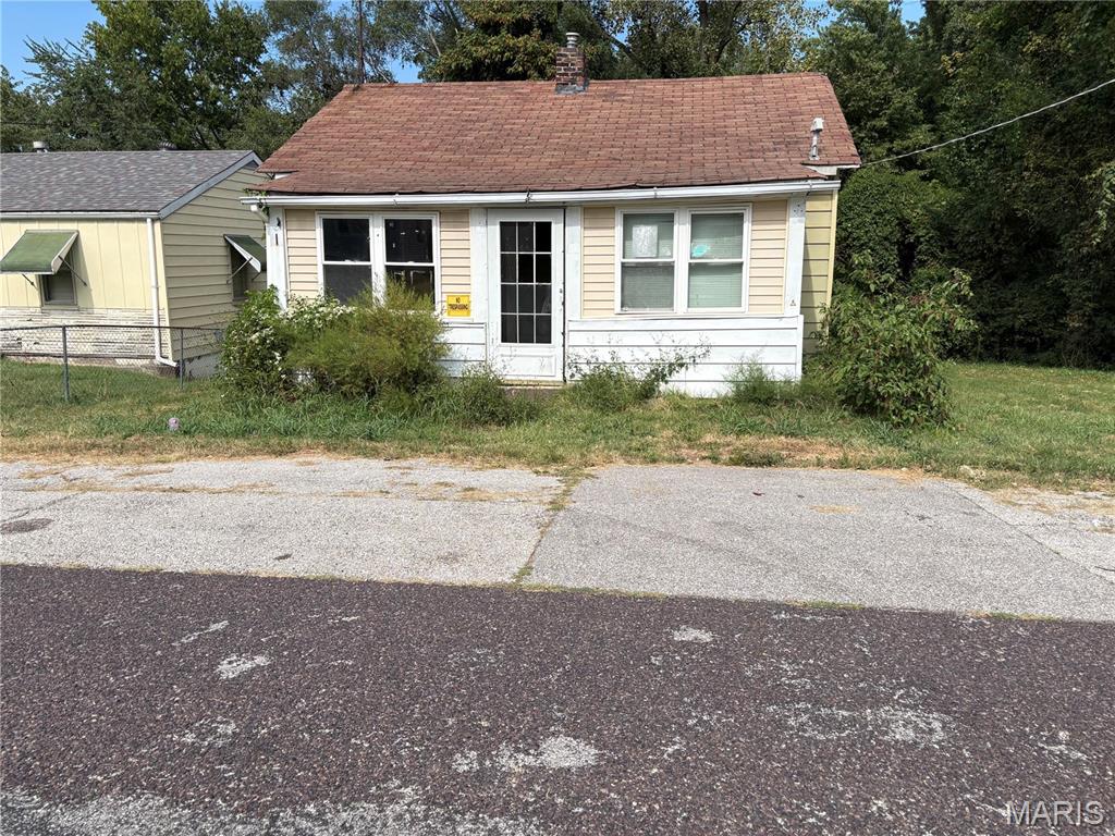 8729 Shirley Avenue Property Photo 1