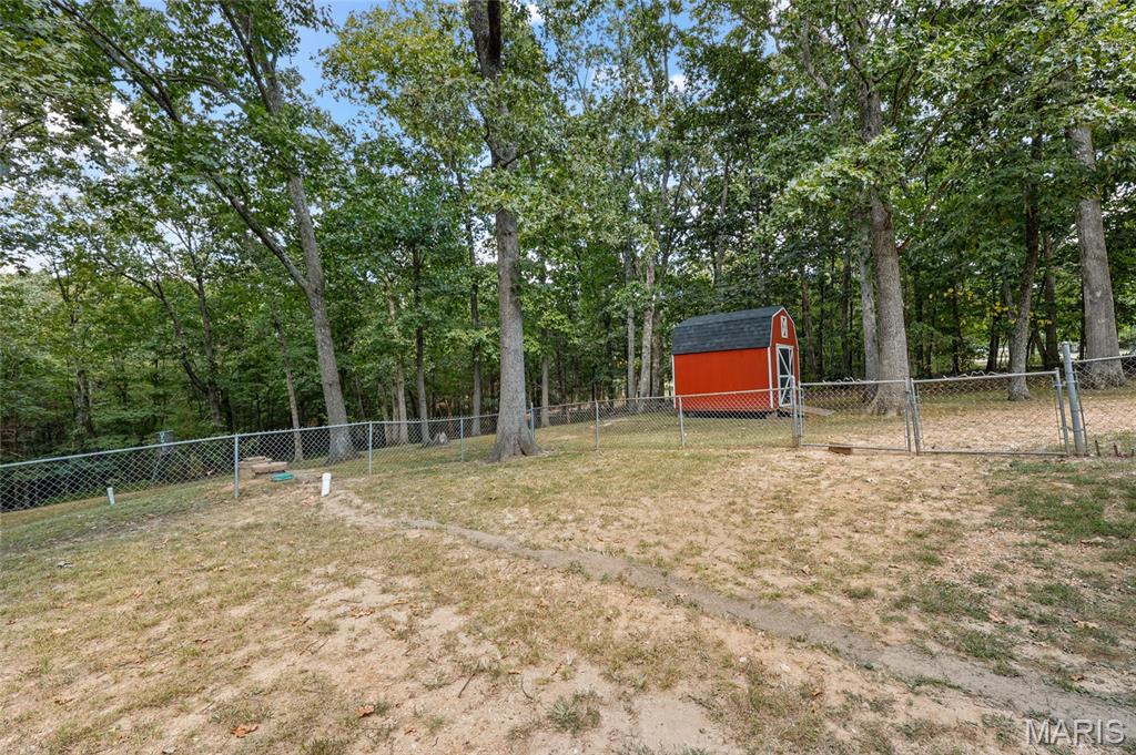 3325 Green Drive Property Photo 5