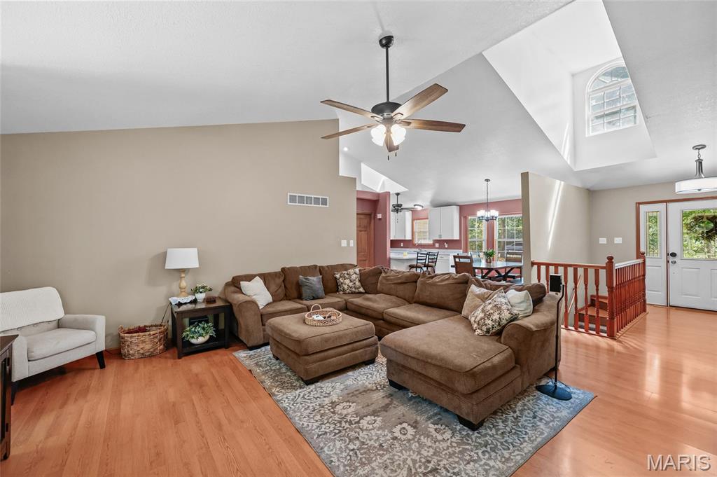 3325 Green Drive Property Photo 13