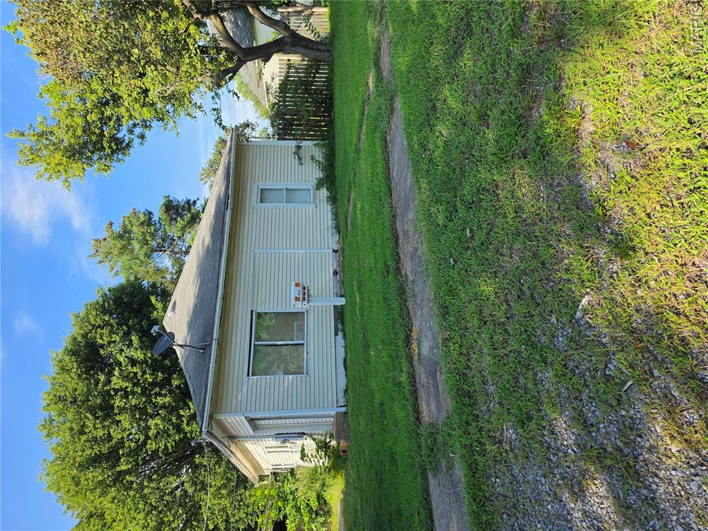 1005 E Elm Street