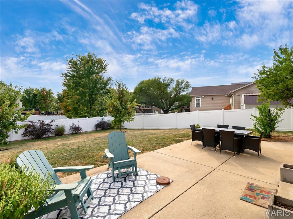 305 Valley Bluff Drive Property Photo 42