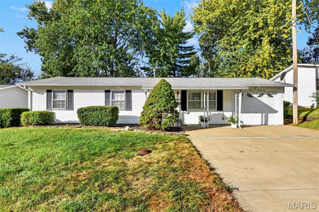 11075 Saxonhall Drive Property Photo 1