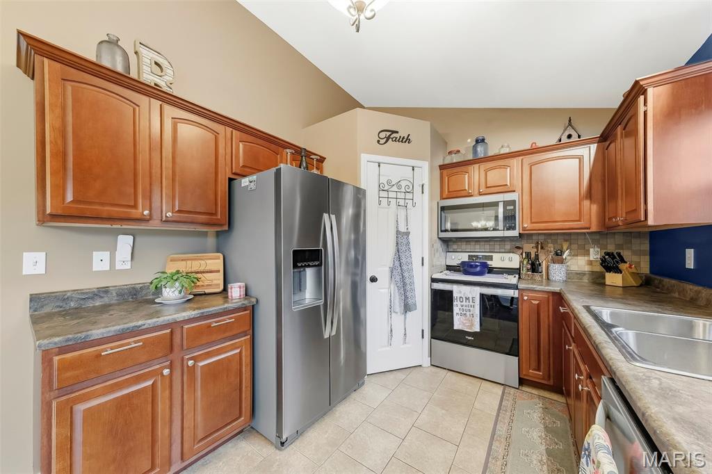838 Greenbriar Property Photo 8
