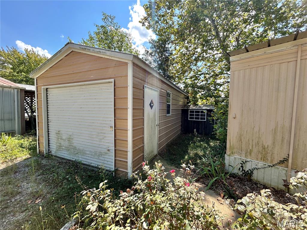 4814 Timber Lake Court Property Photo 3