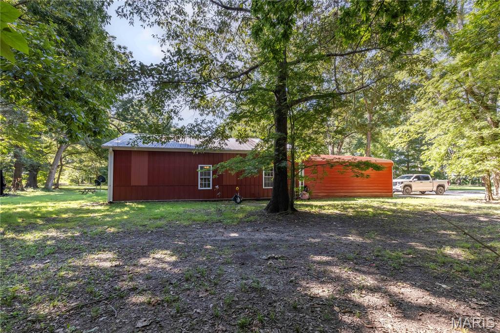 343 E Apple Ln Property Photo 3