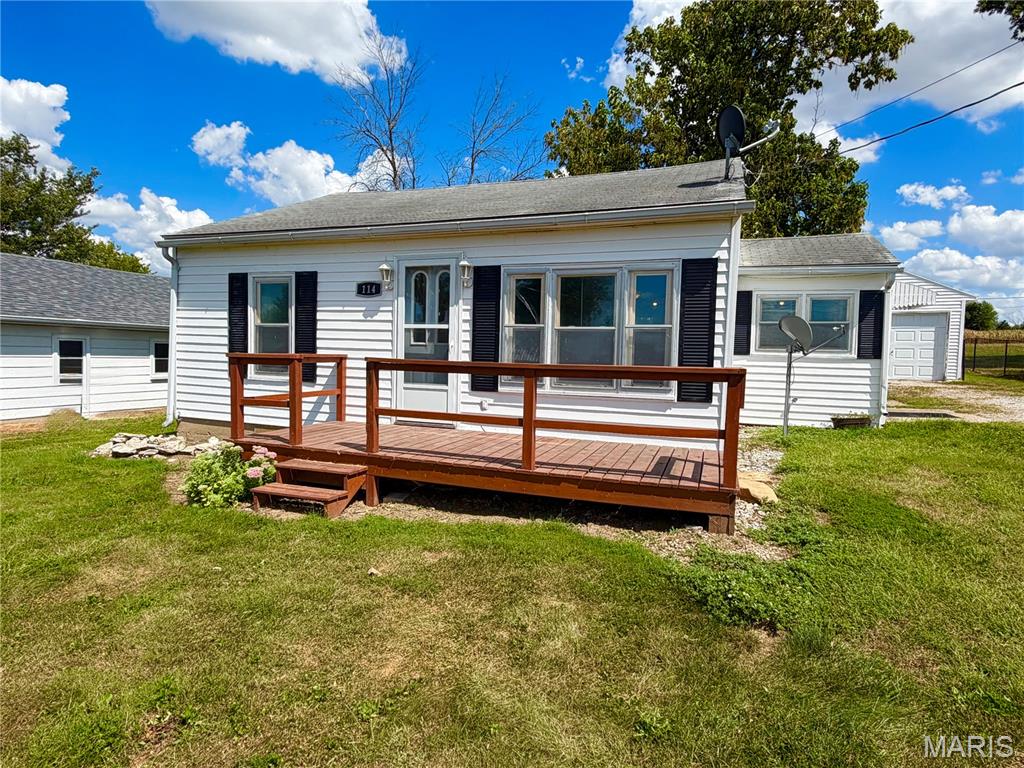 114 N Netherland Property Photo 4