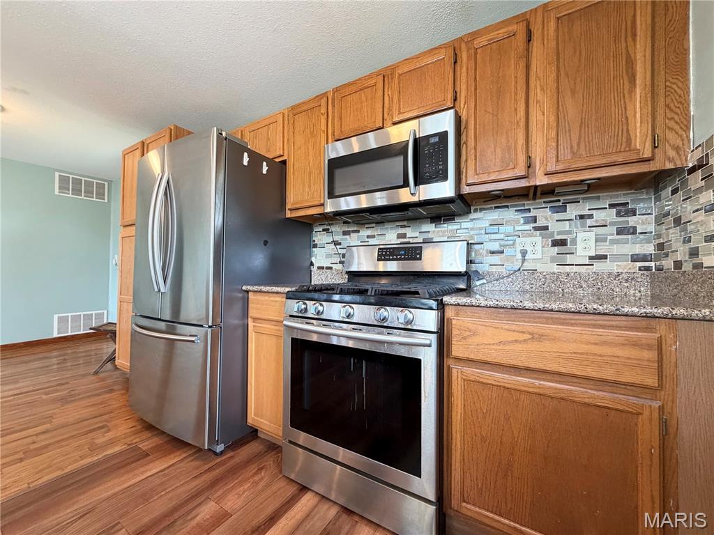 114 N Netherland Property Photo 11