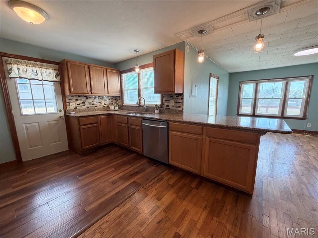 114 N Netherland Property Photo 12