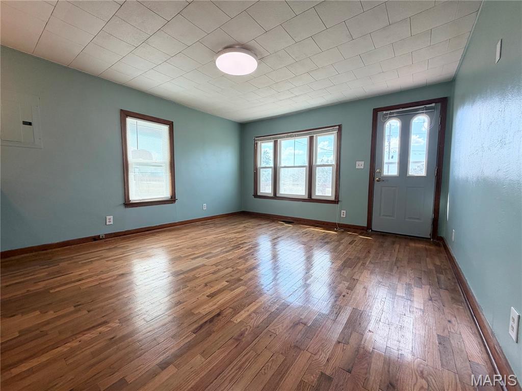 114 N Netherland Property Photo 14