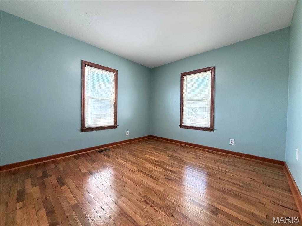 114 N Netherland Property Photo 19