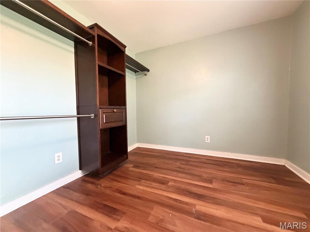 114 N Netherland Property Photo 22