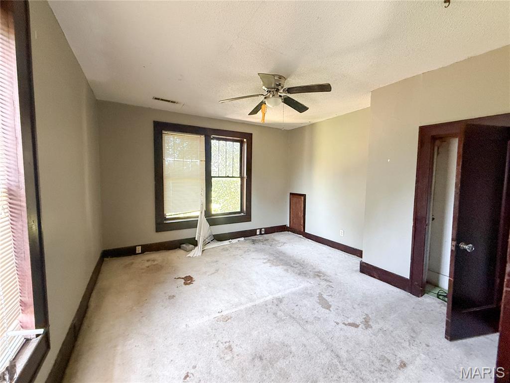111 E Mckinley Street Property Photo 19