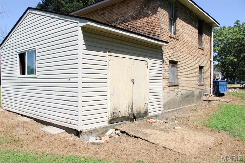 111 E Mckinley Street Property Photo 30