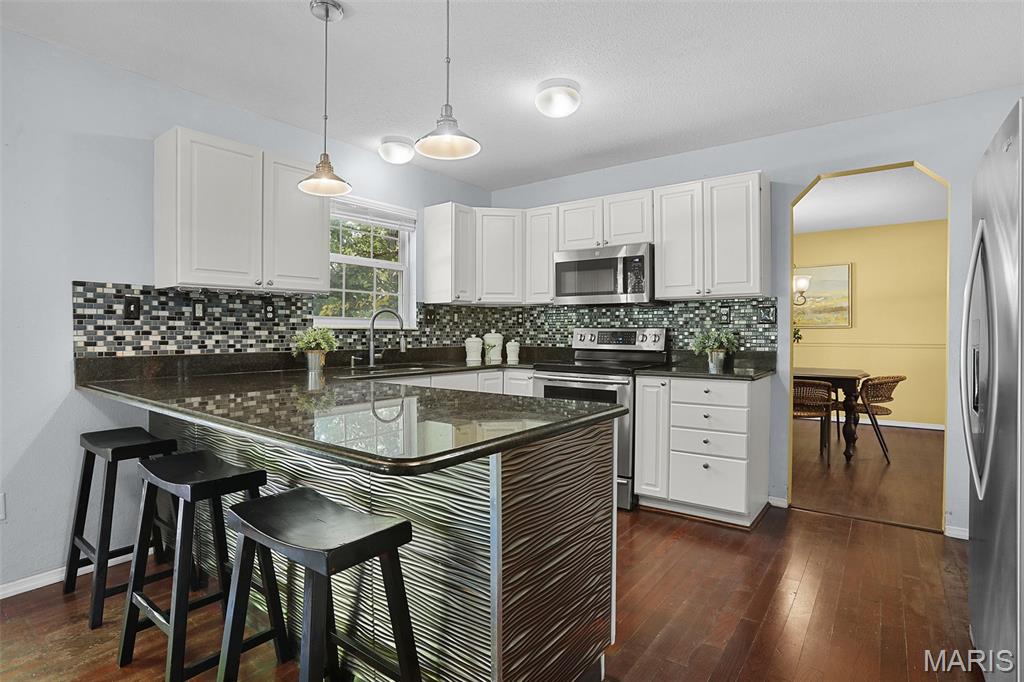 824 Piquard Court Property Photo 11