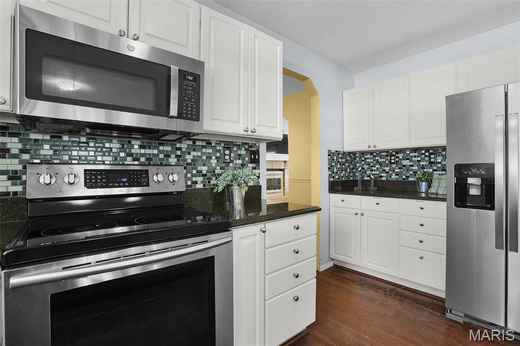 824 Piquard Court Property Photo 13