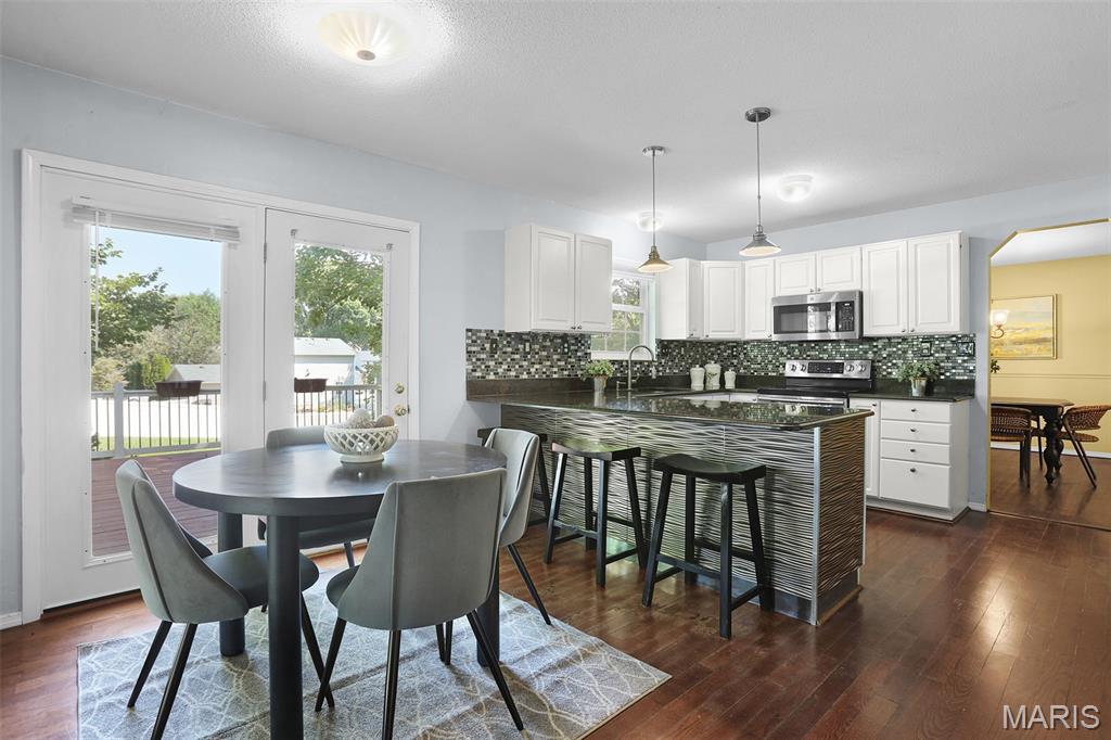 824 Piquard Court Property Photo 14