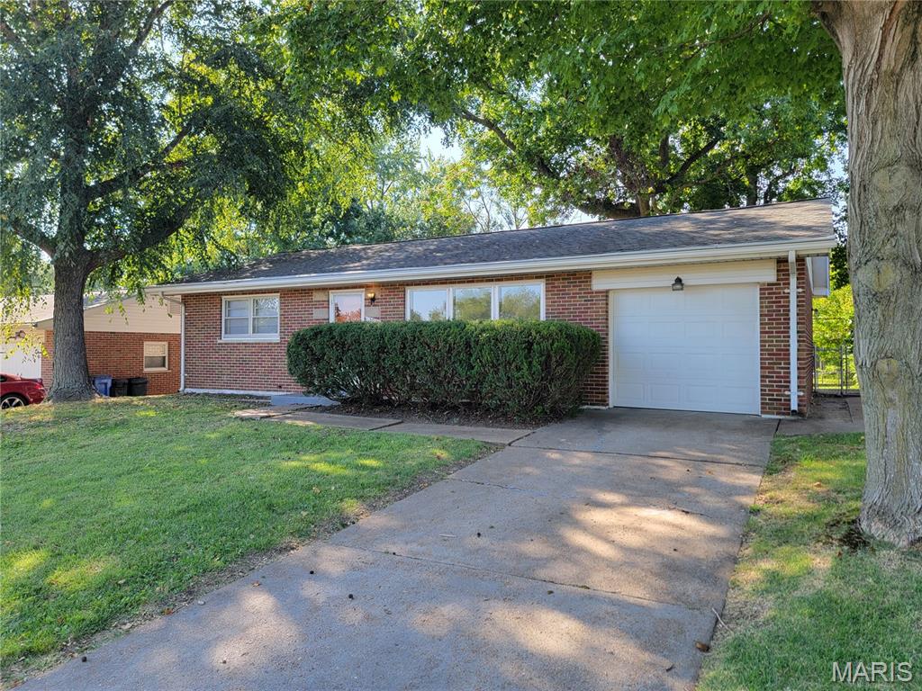 2020 Saint Stephen Drive Property Photo 1