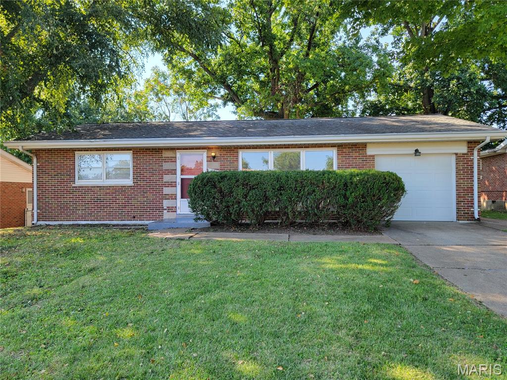 2020 Saint Stephen Drive Property Photo 2