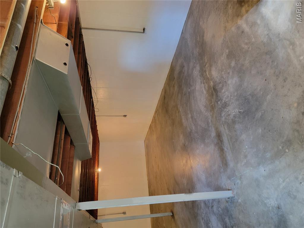 2020 Saint Stephen Drive Property Photo 18