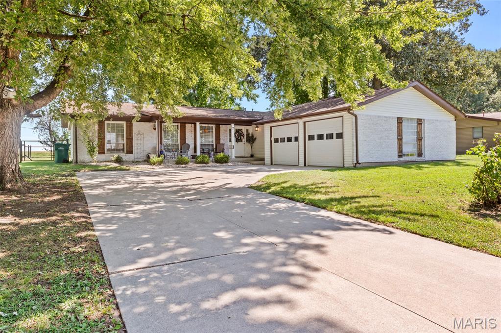 7 Lilac Drive Property Photo 1