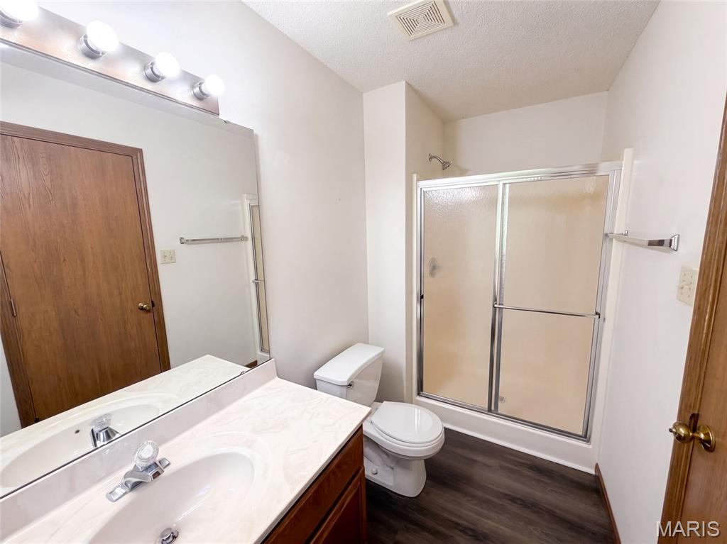 2827 Bromley Drive Property Photo 15
