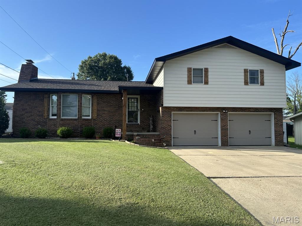 1112 Meadow Lane Property Photo 1