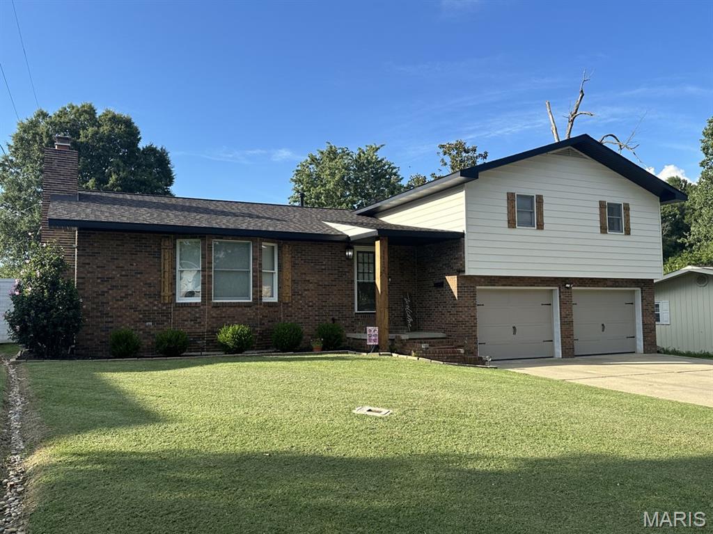 1112 Meadow Lane Property Photo 3
