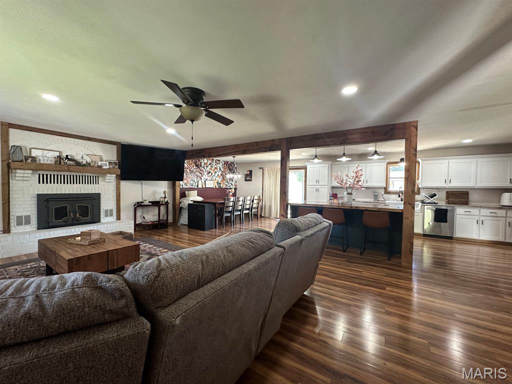 1112 Meadow Lane Property Photo 9
