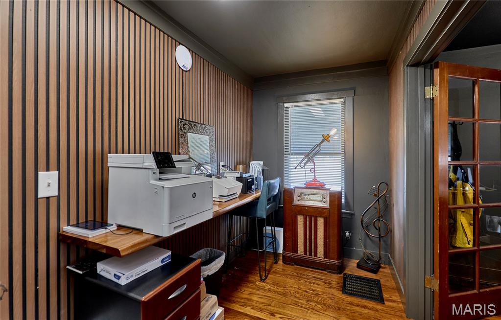 541 E Cherry Street Property Photo 10