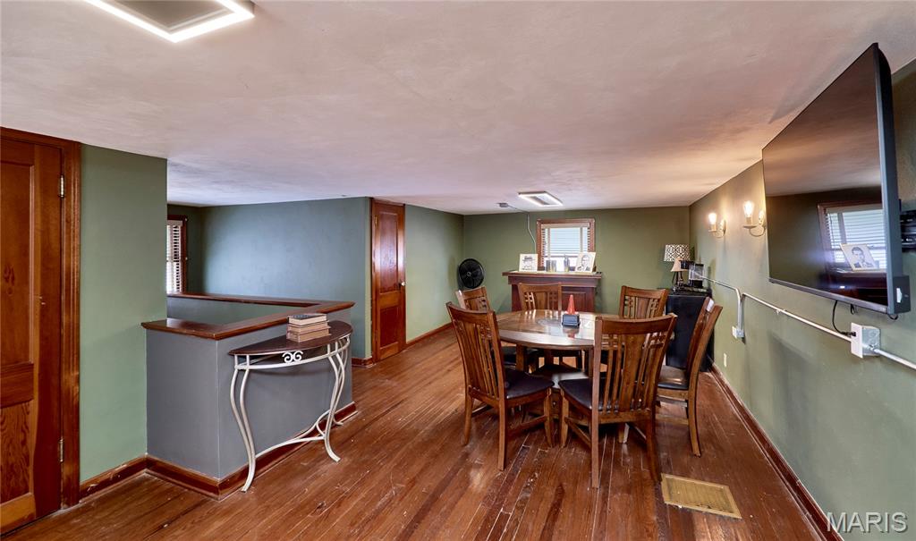 541 E Cherry Street Property Photo 17