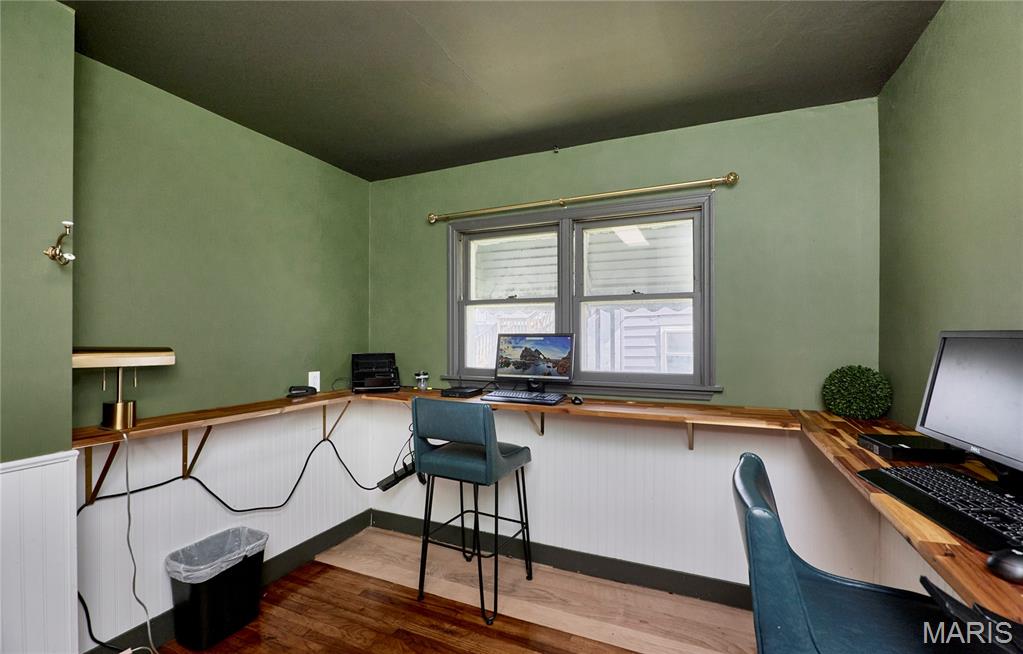 541 E Cherry Street Property Photo 40