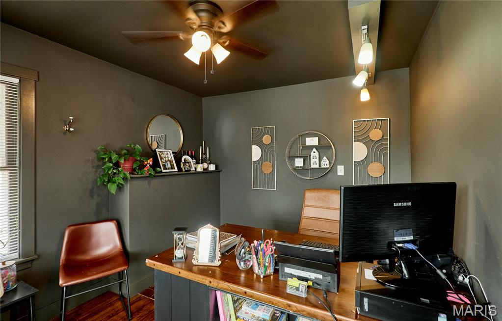 541 E Cherry Street Property Photo 83