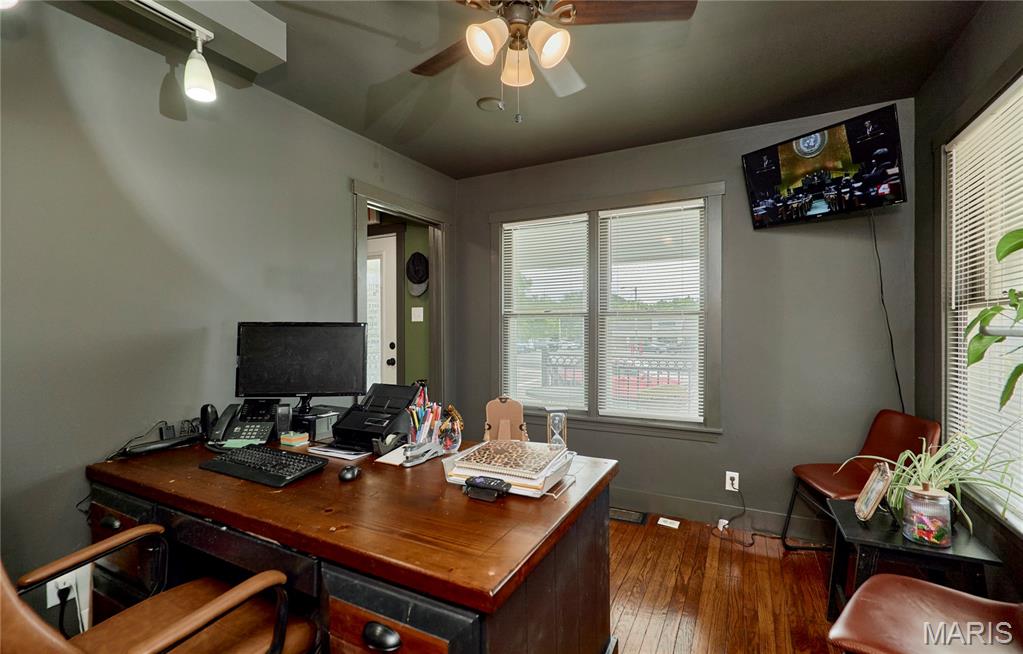 541 E Cherry Street Property Photo 85