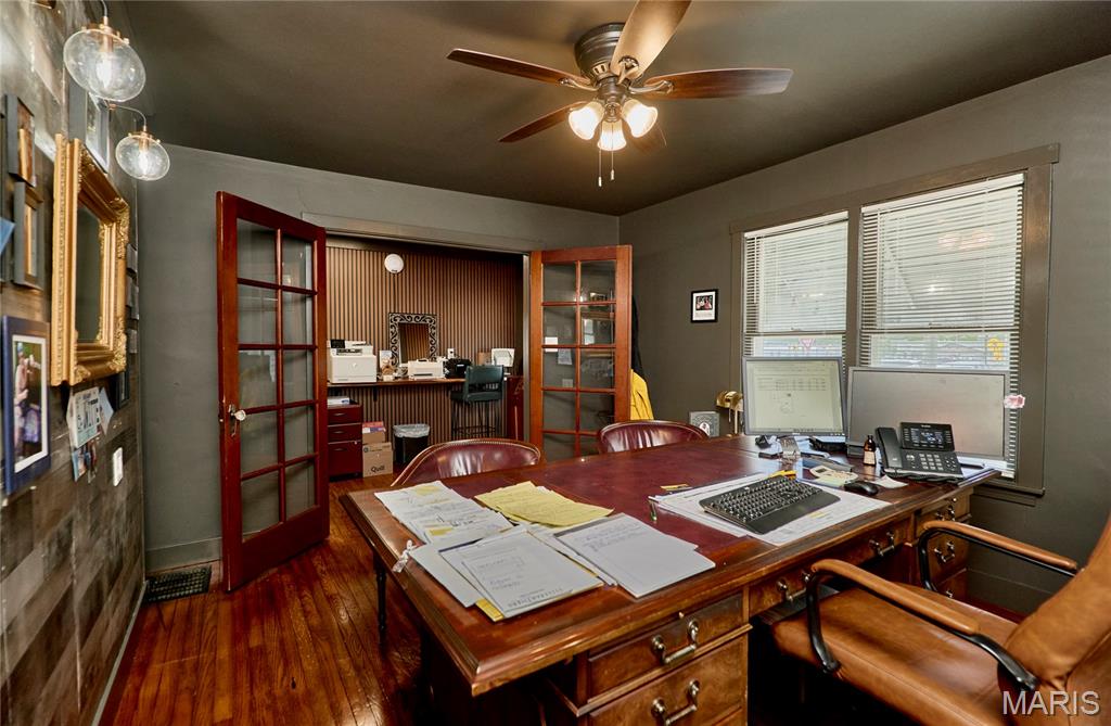 541 E Cherry Street Property Photo 90
