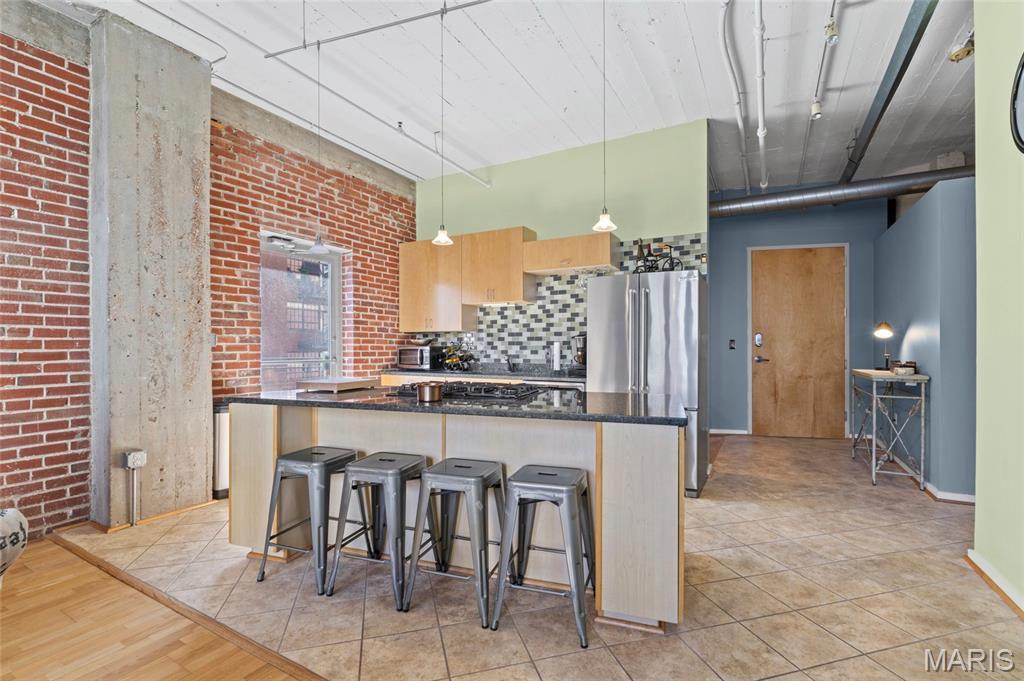 1627 Locust Street 406 Property Photo 16