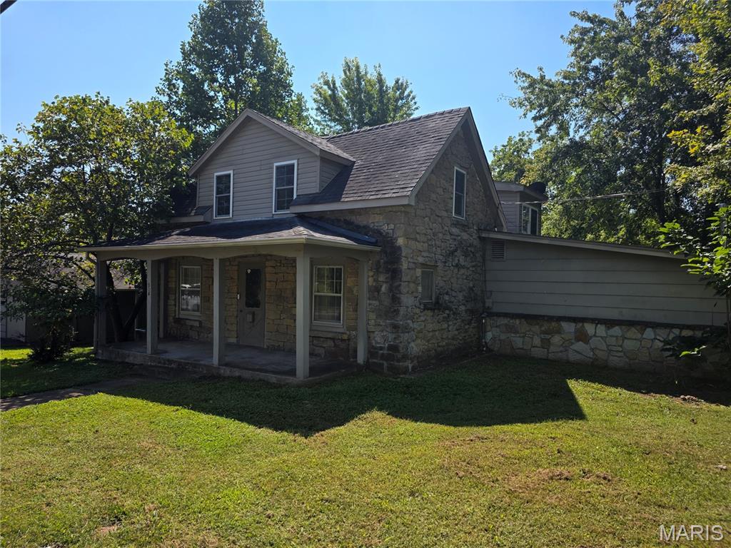 504 W Russell Street Property Photo 1