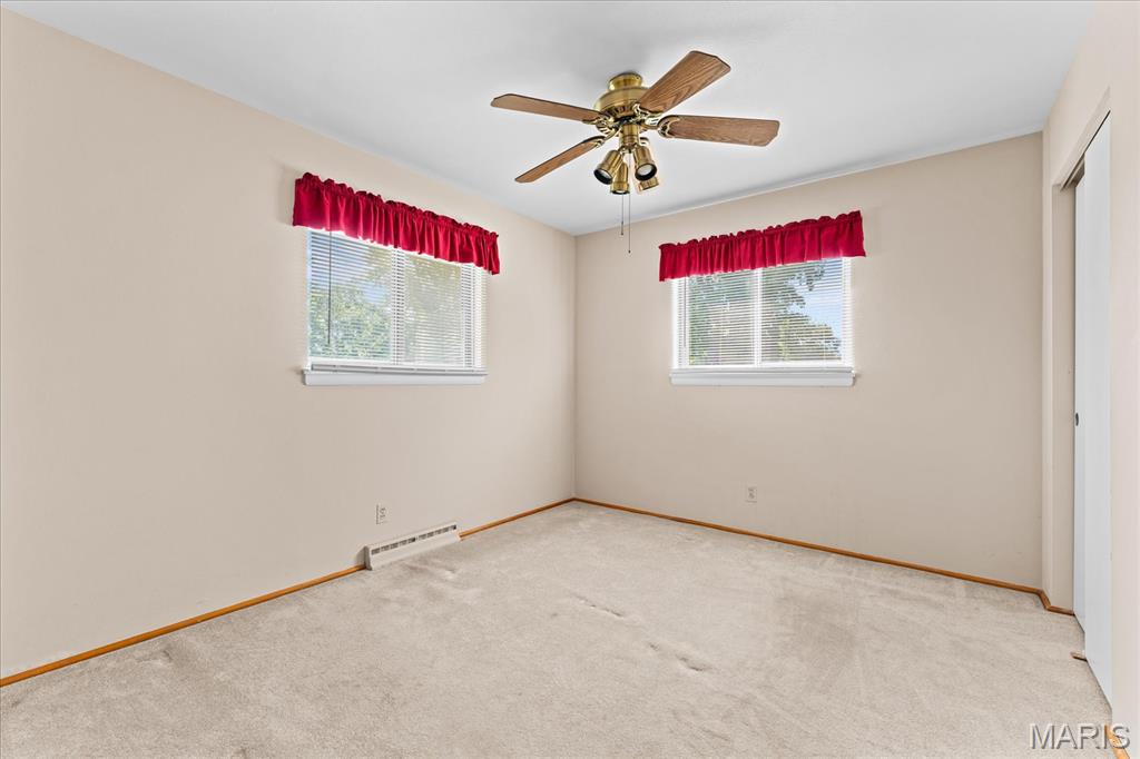 19 W Meadow Lane Property Photo 14