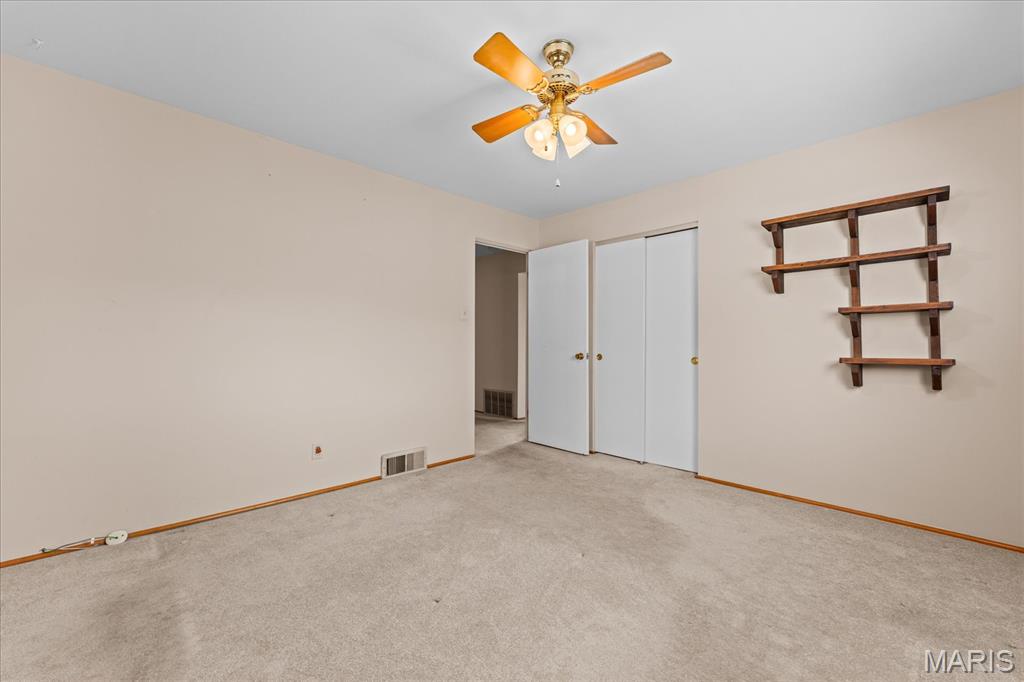 19 W Meadow Lane Property Photo 17