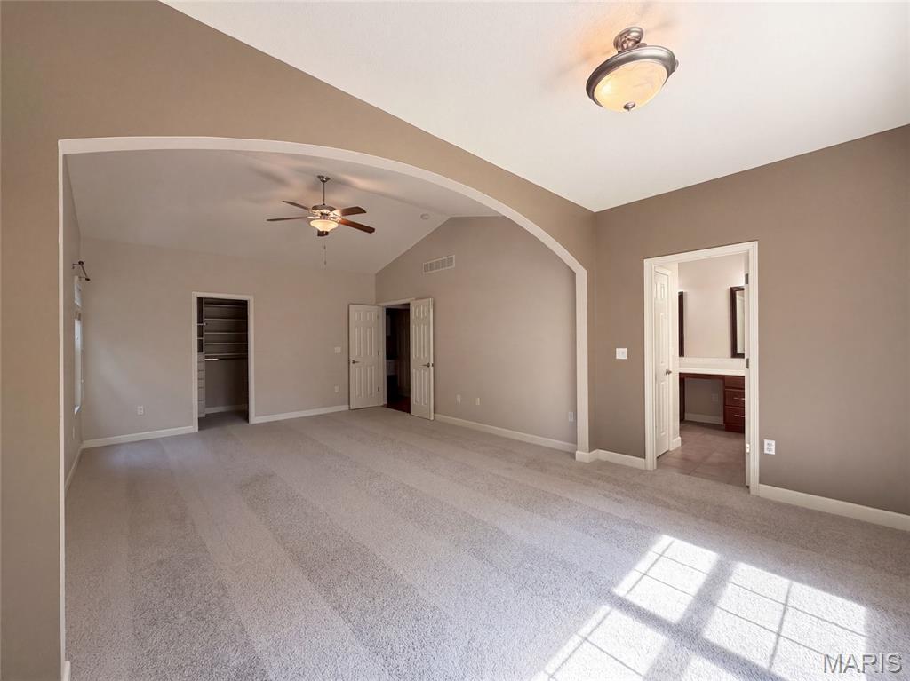 6 White Fang Drive Property Photo 4