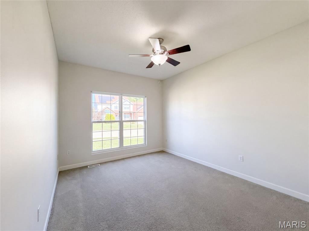 6 White Fang Drive Property Photo 15