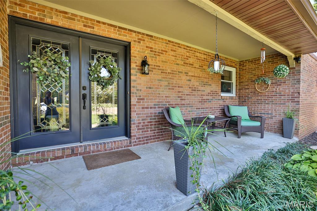 124 Drake Court Property Photo 3