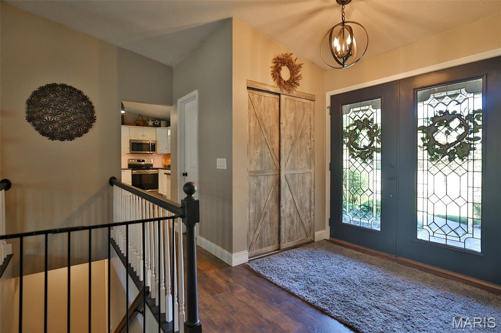 124 Drake Court Property Photo 4