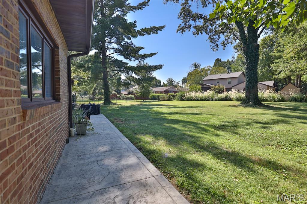 124 Drake Court Property Photo 64