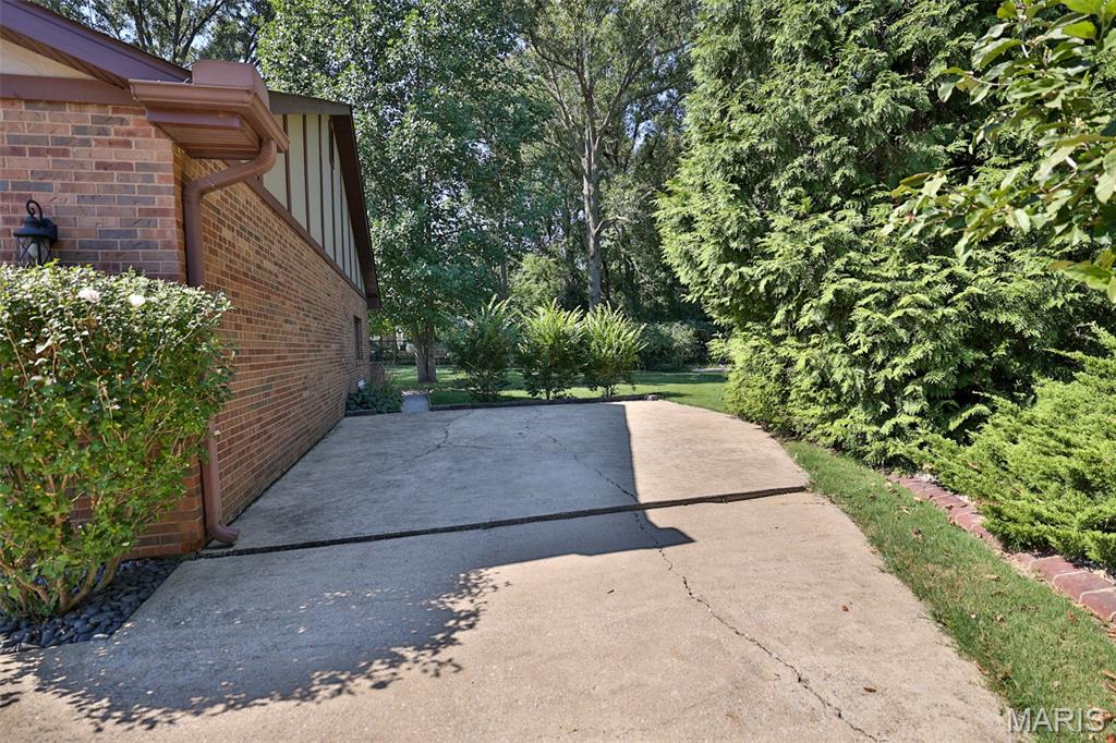 124 Drake Court Property Photo 66