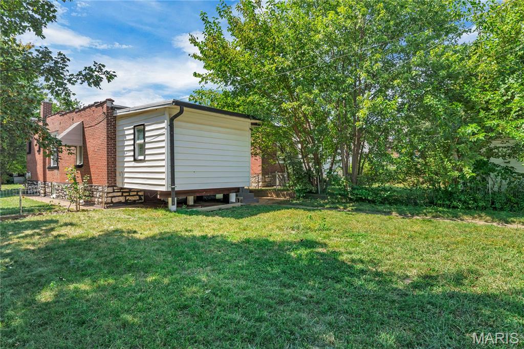 4163 Walsh Street Property Photo 4