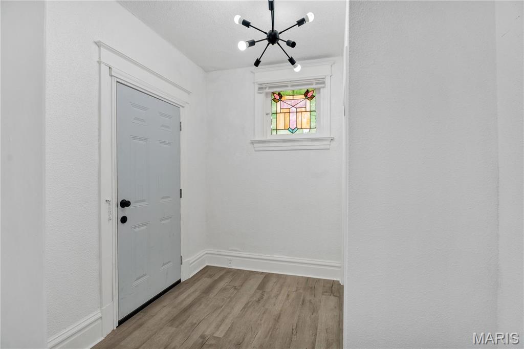 4163 Walsh Street Property Photo 6