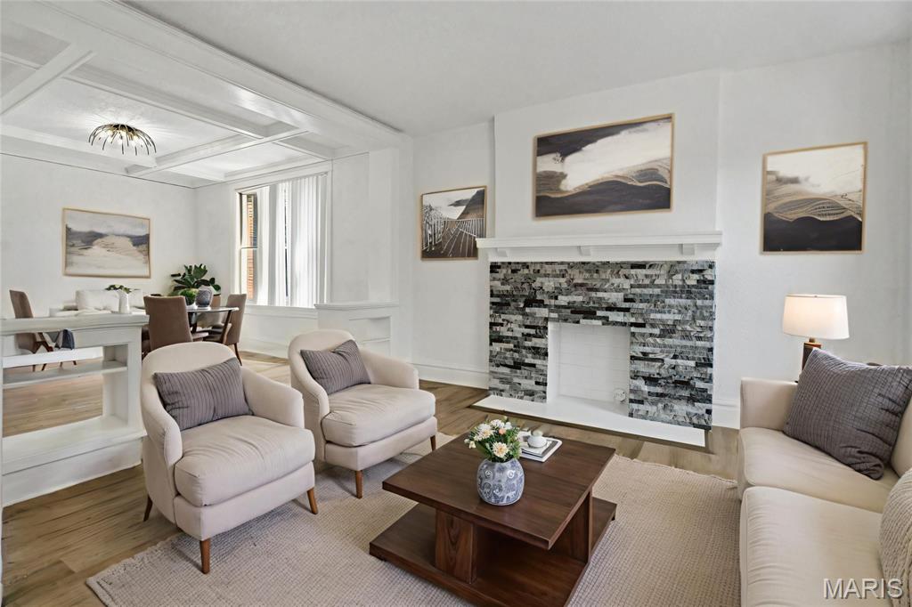4163 Walsh Street Property Photo 8