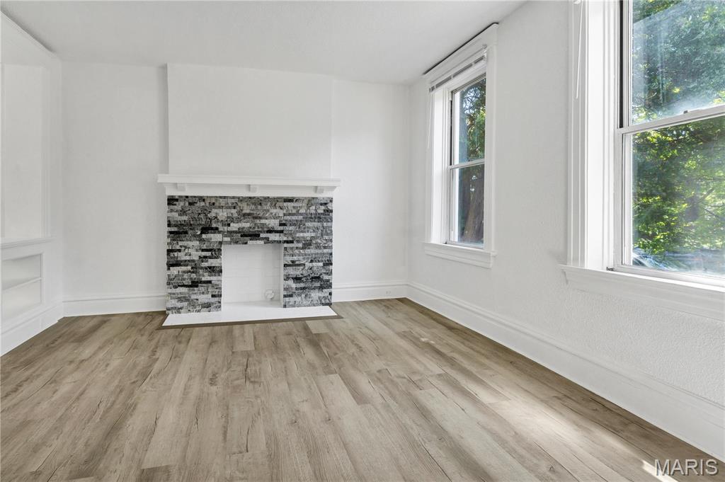 4163 Walsh Street Property Photo 11