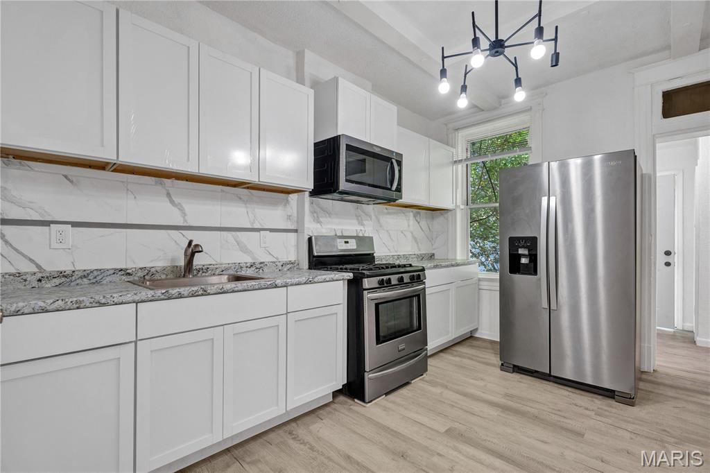 4163 Walsh Street Property Photo 17