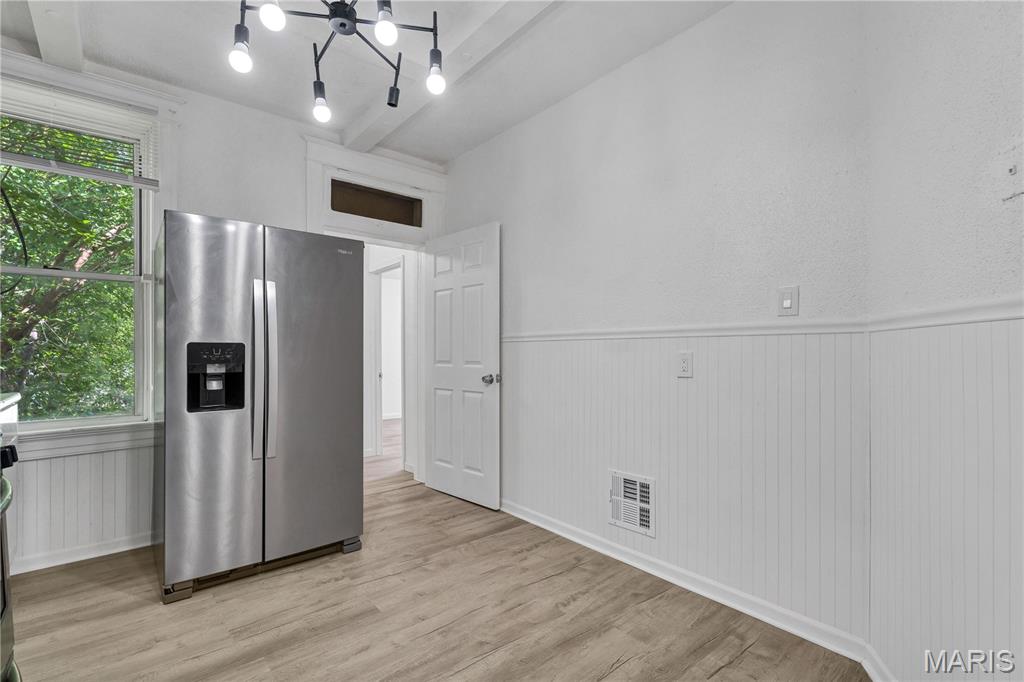 4163 Walsh Street Property Photo 18